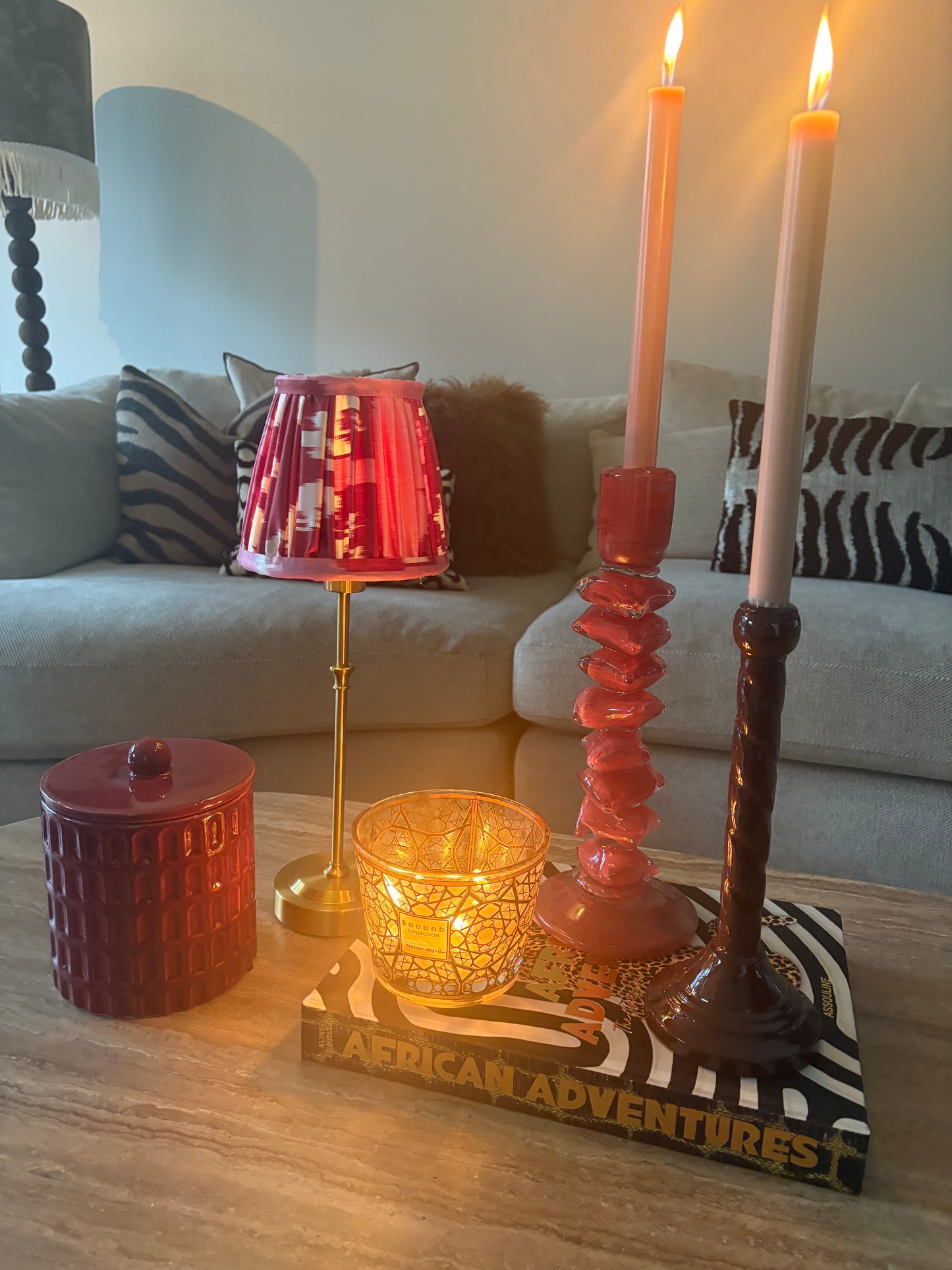 Draadloze tafellamp Burgundy Ikat