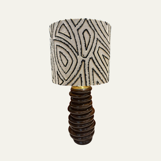 Lamp espresso & zand kleuren met keramische kronkel voet