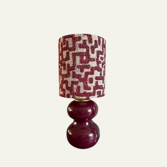 Lamp dubbel bordeaux met bouclé kap