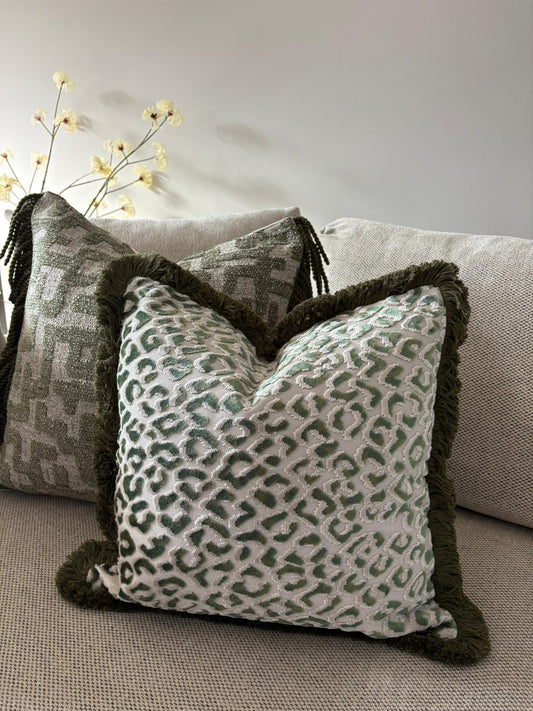 Emerald Leopard – handgemaakte kussenhoes